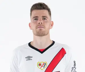 Gumbau, en la imagen oficial del Rayo Vallecano