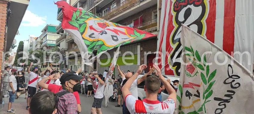 El Rayo Vallecano y su alergia a la calle en el 97º aniversario