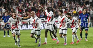 Celebración del gol de Isi en el Rayo Vallecano - Atlético de Madrid