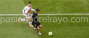 Alvaro García en un partido ante el Sevilla