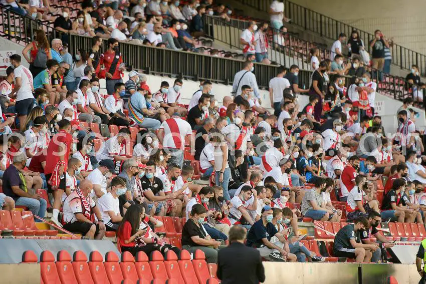 Martín Presa rechaza la oferta de Osasuna de recibir entradas para la afición del Rayo Vallecano