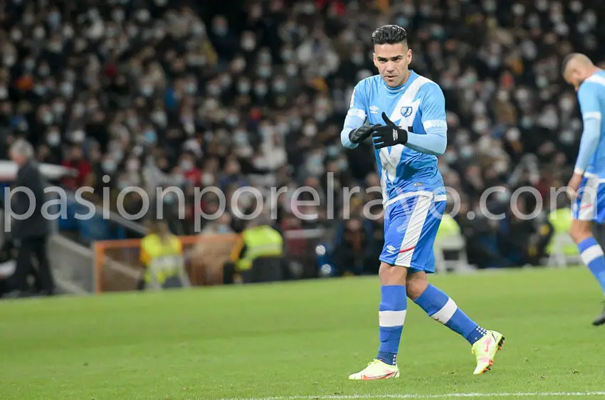 Radamel Falcao fue suplente porque &quot;tenía molestias&quot;