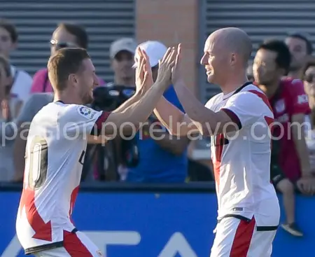 Isi celebrando el gol marcado en Leganés