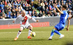 Isi, en el encuentro Getafe - Rayo Vallecano