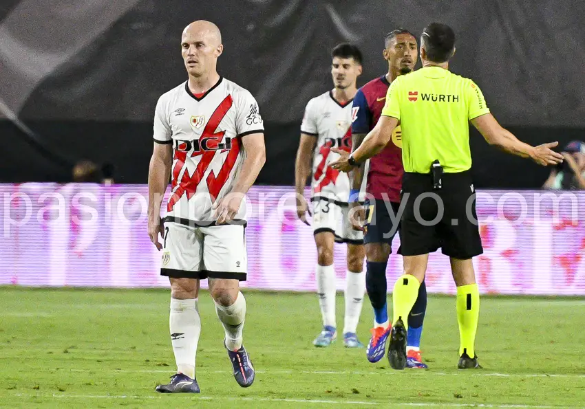 Isi, en el Rayo Vallecano 1-2 Barcelona