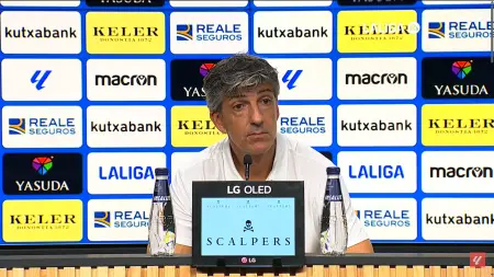 Imanol Alguacil, en la rueda de prensa del Real Sociedad - Rayo Vallecano