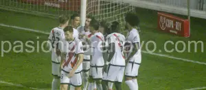 Celebración de uno de los goles del Rayo en Palencia