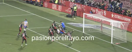 Luca Zidane, tras parar el penalty evitando el Girona 2-2 Rayo Vallecano