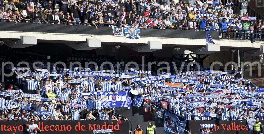 Imagen de la afición de la Real Sociedad en el partido de esta tarde en Vallecas.