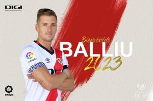 Balliu refuerza el lateral derecho