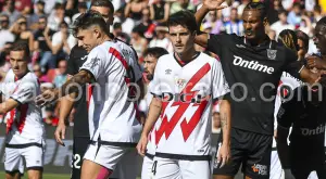 Camello defendiendo un córner en el encuentro ante el Leganés