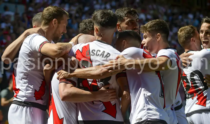 El Rayo celebrando uno de los goles anotados esta temporada.