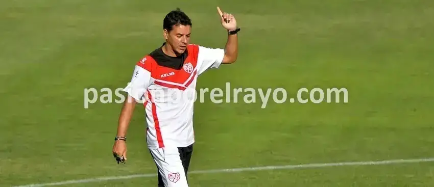 Míchel, en su etapa como entrenador del Rayo Vallecano