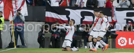 Trejo, celebrando su gol en el Rayo 2-2 Girona