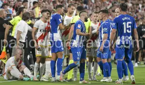 Momento de tensión en el Rayo - Alavés de la temporada 23-24