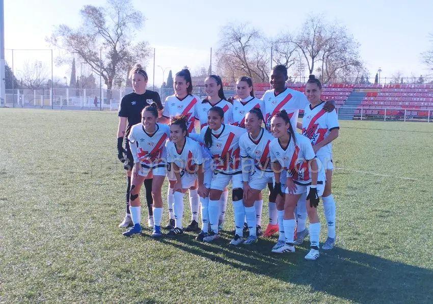 11 titular del Rayo Femenino contra la Real Sociedad B Femenina