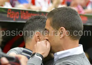 Francisco, nuevo entrenador del Rayo, en el partido que visitó Vallecas con el C.D. Lugo