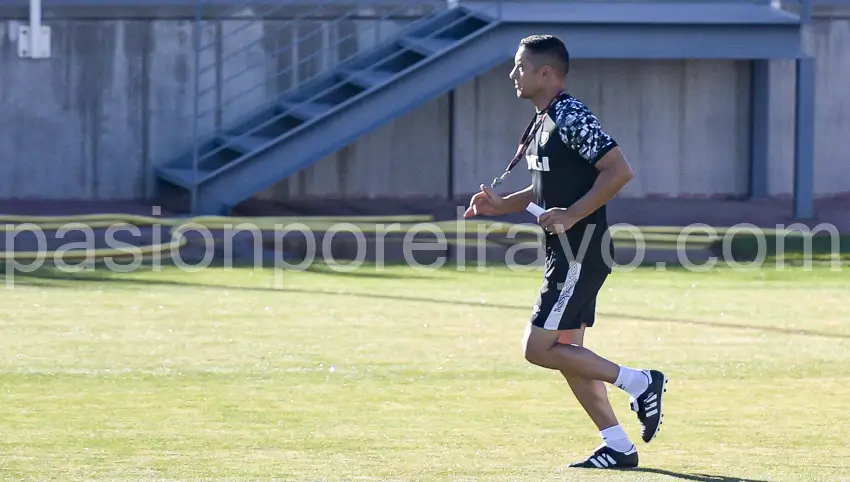 Francisco en una sesión de entrenamiento del Rayo Vallecano