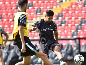 Entrenamiento del Rayo Vallecano en el estadio de Vallecas