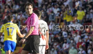 De Burgos Bengoetxea pitó por última vez al Rayo contra el Valencia la temporada pasada