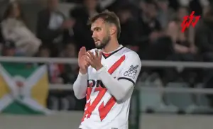 Diego Méndez, en su regreso al fútbol en el Villamuriel - Rayo Vallecano