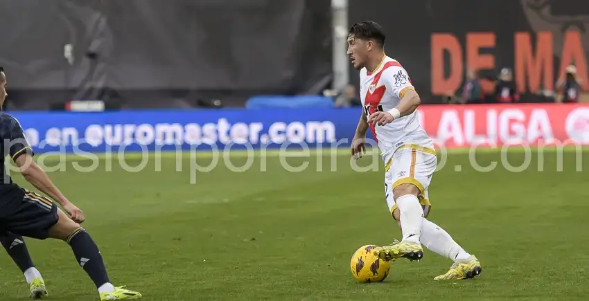 Pacha Espino, jugador del Rayo Vallecano