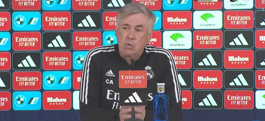 Carlo Ancelotti, en la rueda de prensa del Real Madrid - Rayo Vallecano