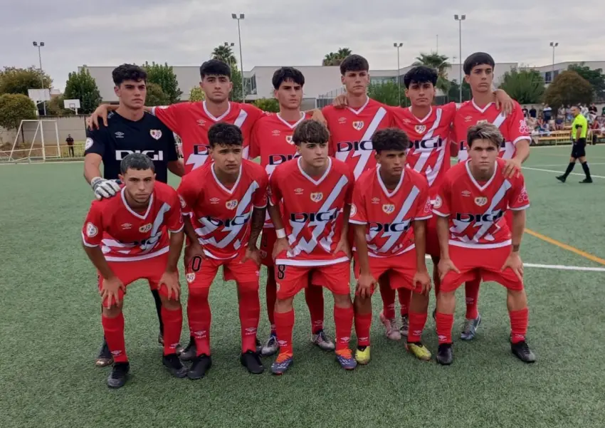 11 titular del Rayo Juvenil contra La Cruz Villanovense