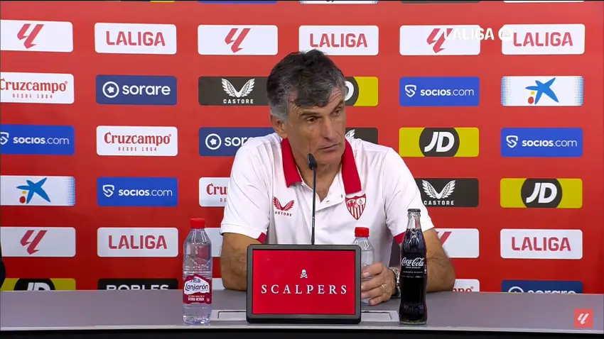 Mendilibar, en la rueda de prensa del Sevilla - Rayo