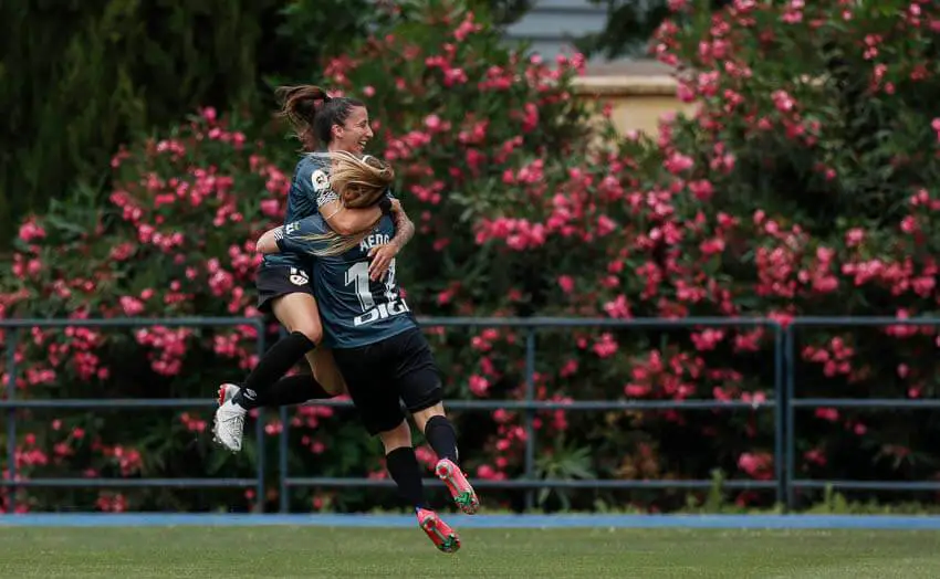 El Rayo Femenino coge impulso a una semana del debut