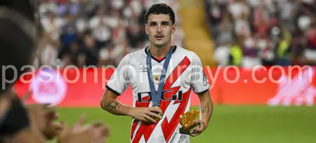 Camello, campeón olímpico, homenajeado en Vallecas