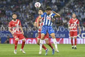 Óscar Valentín, en el Espanyol - Rayo Vallecano