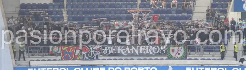 El rayismo presente en el Oporto - Rayo Vallecano