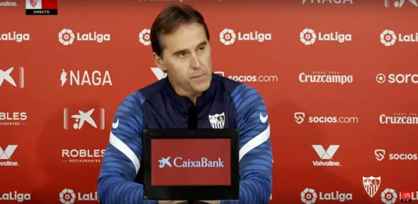 Lopetegui, en rueda de prensa en Sevilla