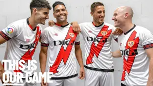 El Rayo Vallecano presenta en las redes sociales las equipaciones de la temporada 22-23