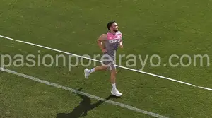 Diego Méndez realizando carrera continua durante el entrenamiento de esta mañana en la ciudad deportiva