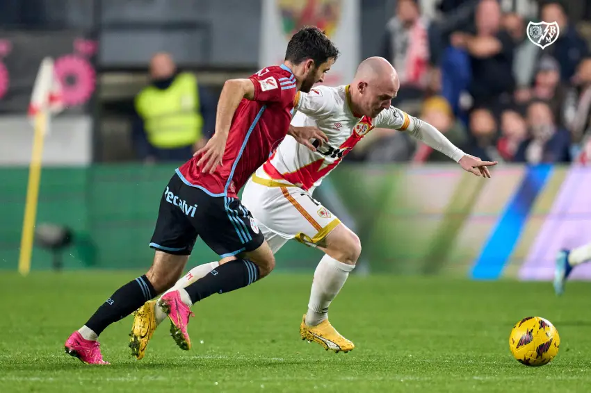 Isi durante un lance del Rayo - Celta