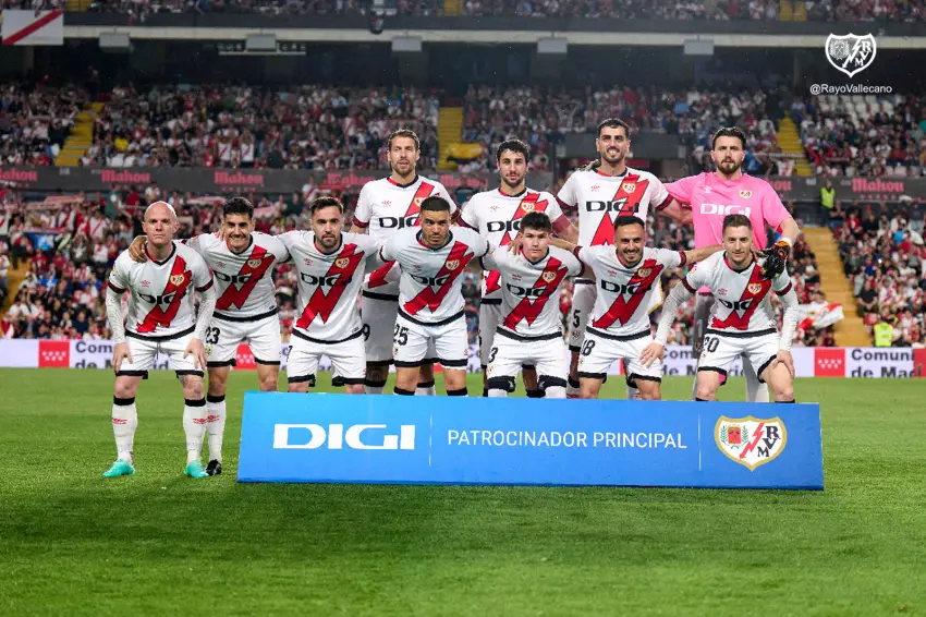 11 titular del Rayo Vallecano contra el Atlético de Madrid