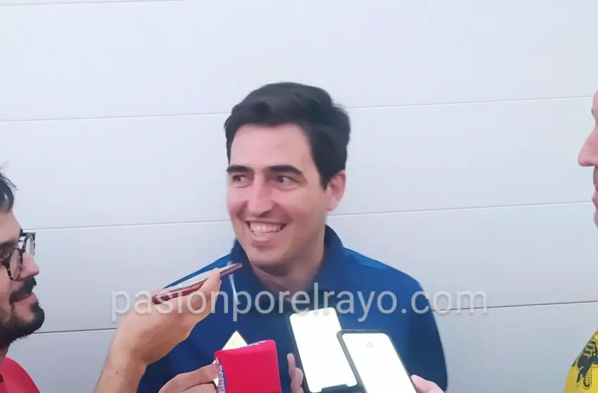 Andoni Iraola, en la rueda de prensa del Leganés - Rayo Vallecano