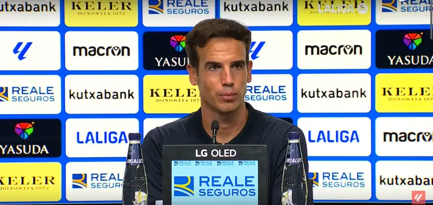 Íñigo Pérez, en la rueda de prensa del Real Sociedad - Rayo Vallecano