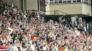 Aspecto del graderío del Estadio de Vallecas ante el Osasuna