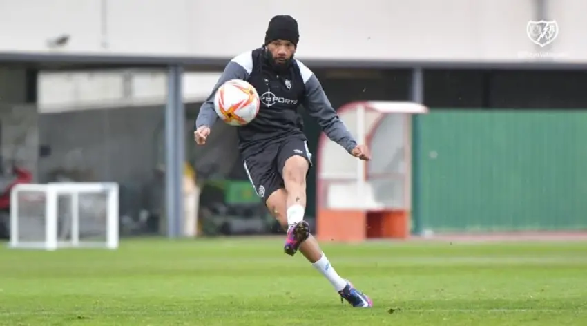 Bebé, en un entrenamiento del Rayo Vallecano