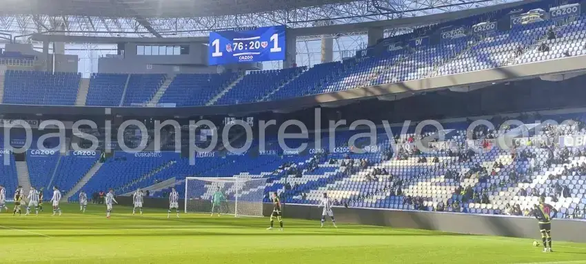 Imagen de un amistoso Real Sociedad - Rayo Vallecano