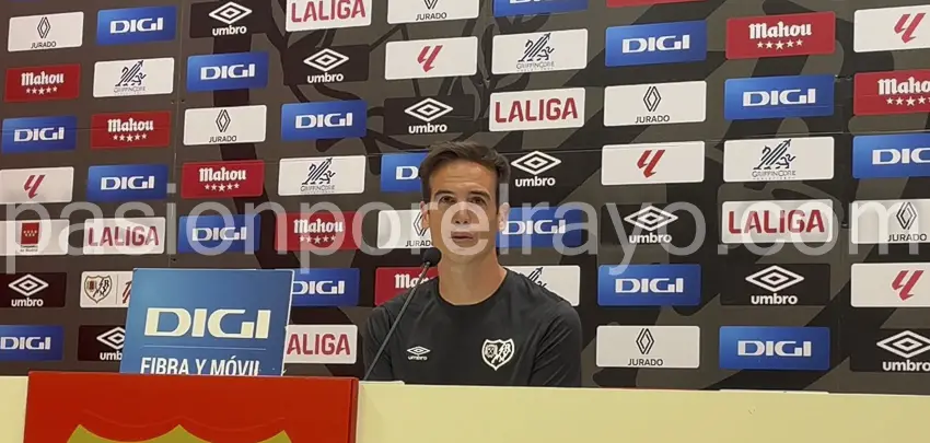 Iñigo Pérez en la previa del Getafe - Rayo.