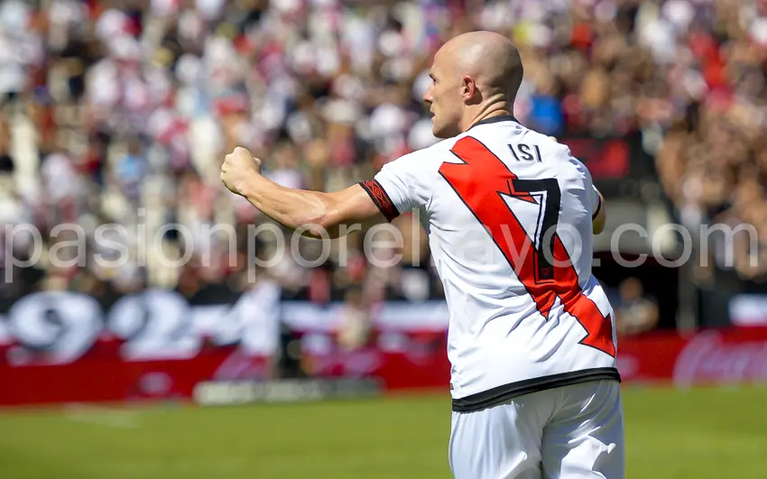 Isi celebrando uno de sus goles esta temporada