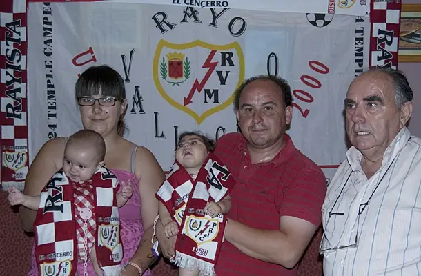 Acto solidario de la Peña Rayista ‘El Cencerro’