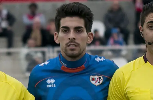 Ismael Gil se queda en el Rayo, renueva por una temporada