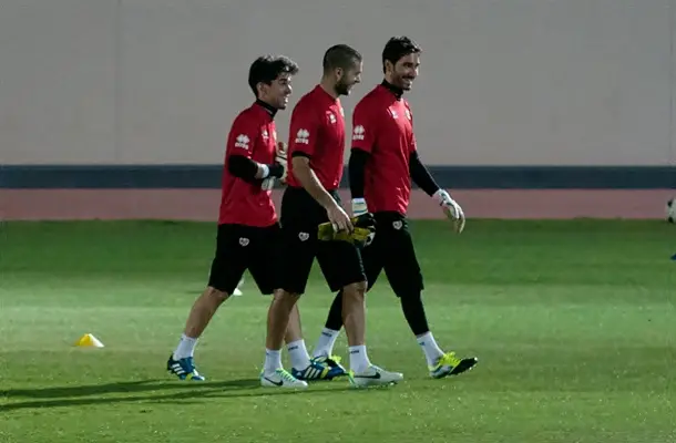 Los tres porteros disponibles para el choque de mañana