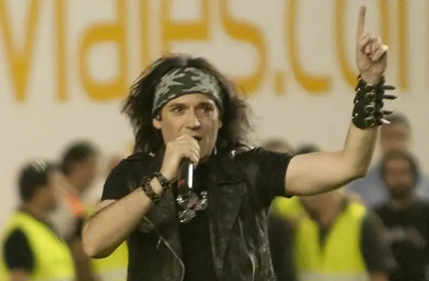 Mägo de Oz interpretó ‘Fiesta pagana’ en el descanso