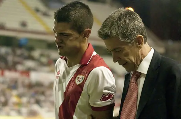 Iago Falqué estará entre seis y ocho semanas de baja